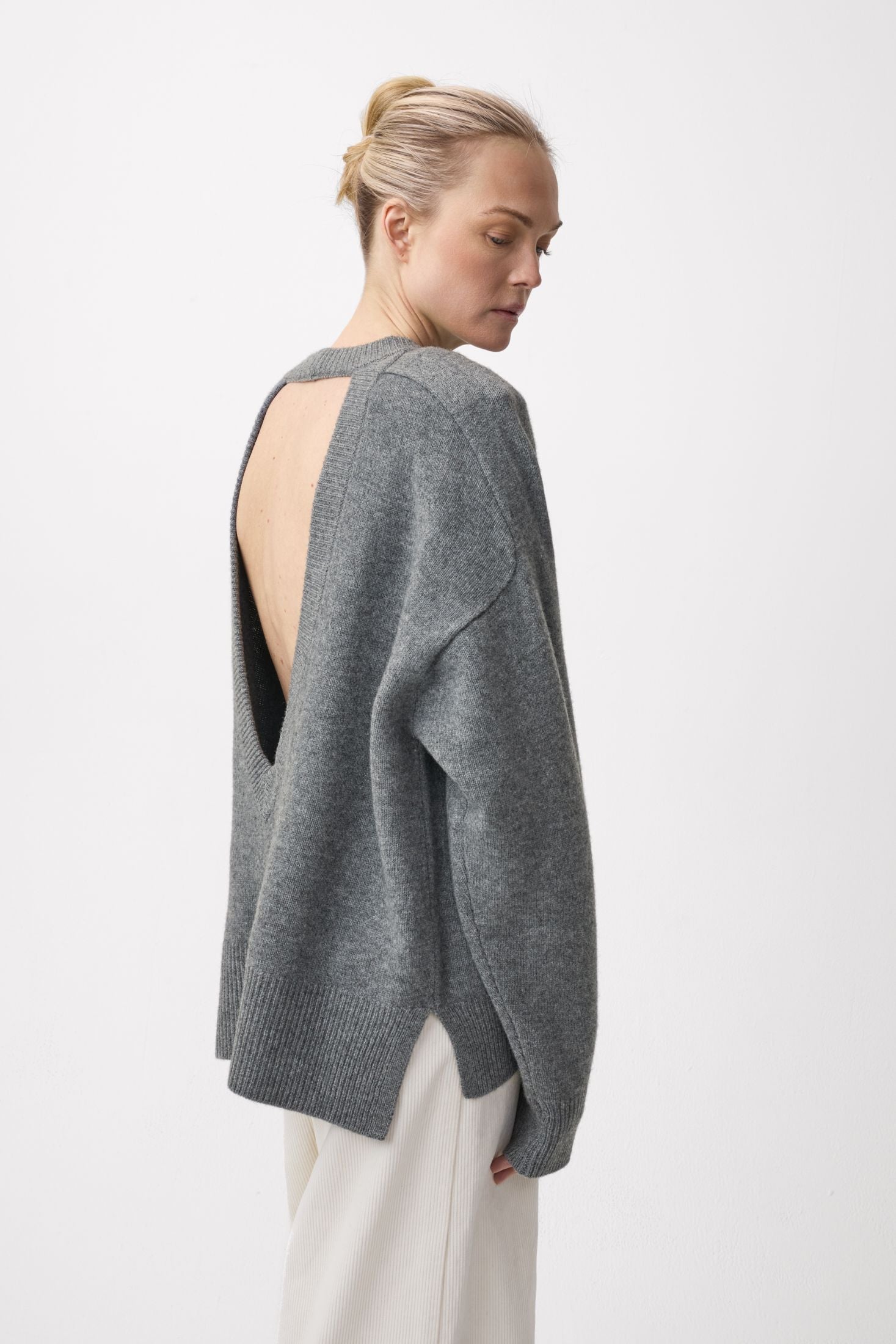 Dive Open Back V Sweater